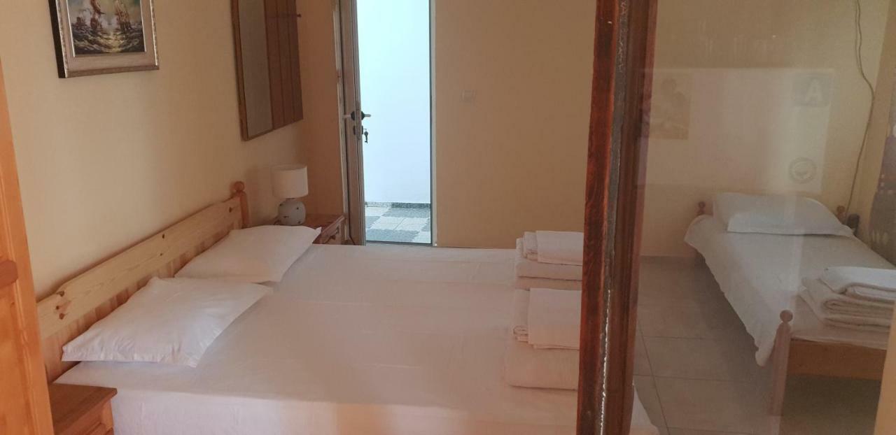 Свети Никола Hotel Sinemoretz Eksteriør billede