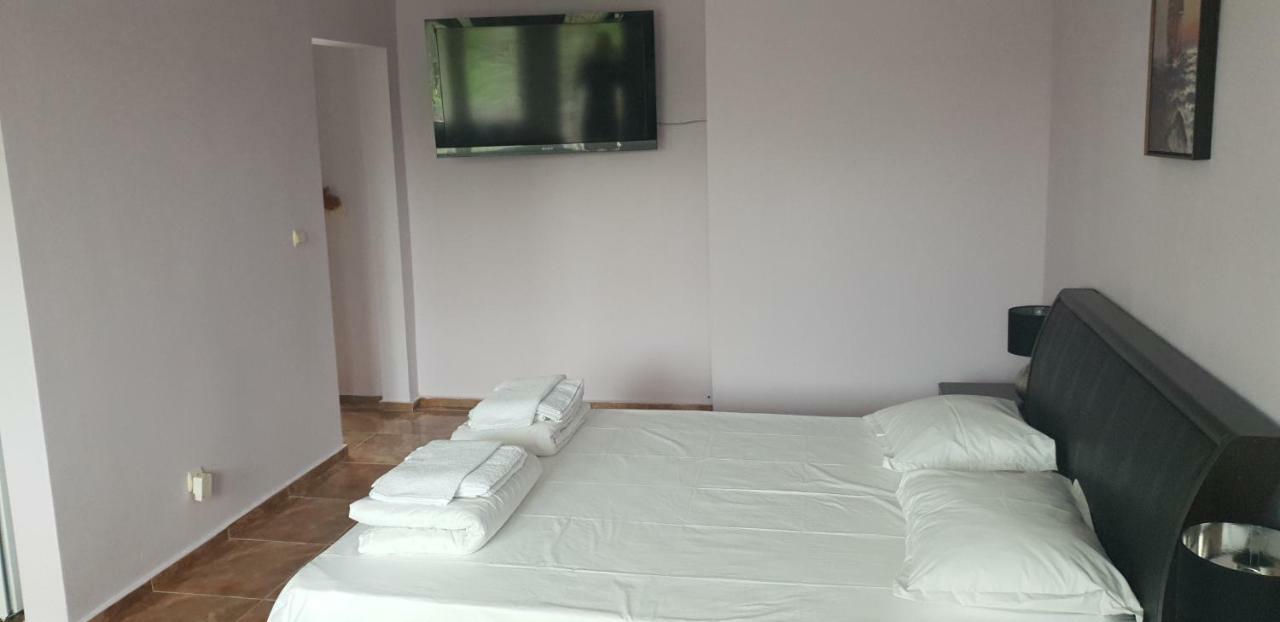 Свети Никола Hotel Sinemoretz Eksteriør billede